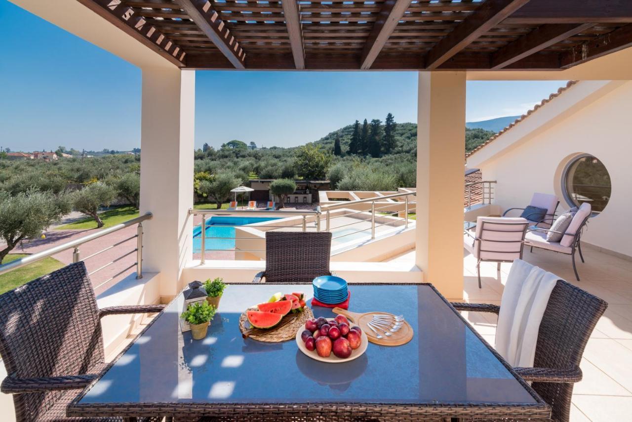 Astarte Villas - Istar Villa With Tennis Court Makhairádhon Exterior photo