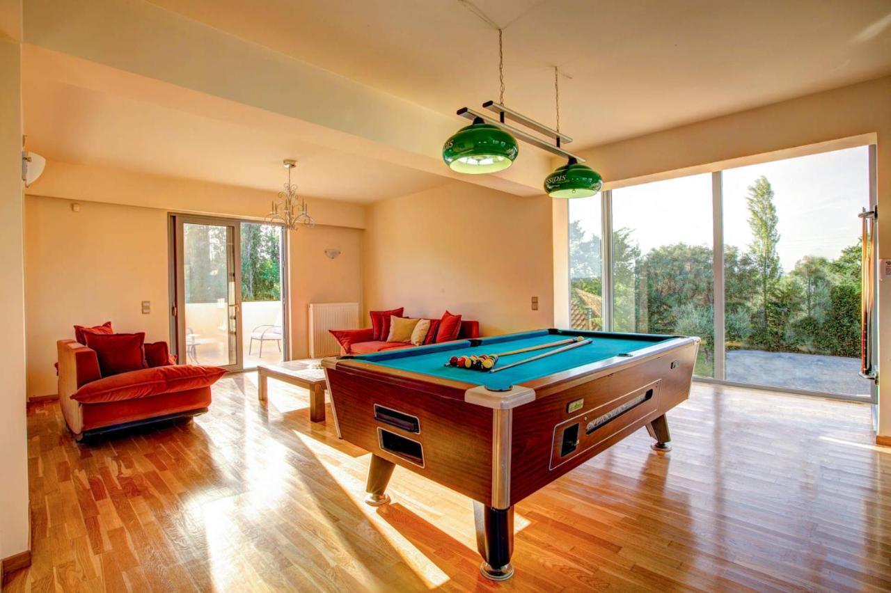 Astarte Villas - Istar Villa With Tennis Court Makhairádhon Exterior photo